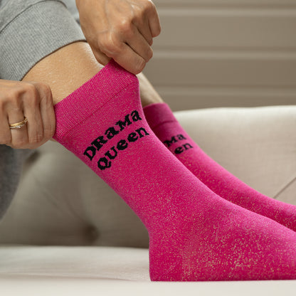 SOXO moteriškos kojinės „Drama Queen“ su raktų pakabuku