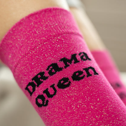 SOXO moteriškos kojinės „Drama Queen“ su raktų pakabuku